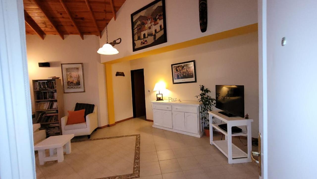 Homestay El Patio Del Aromo *